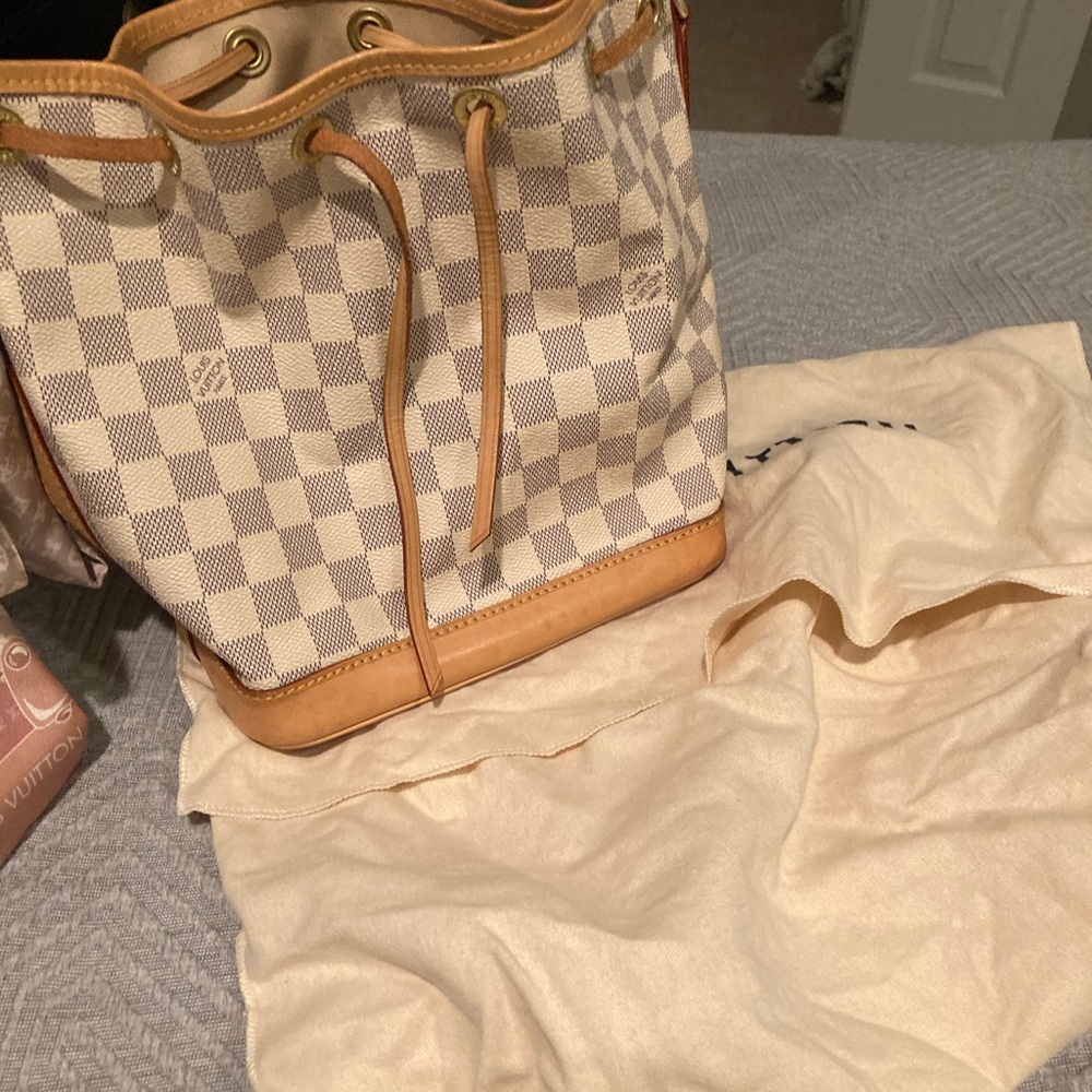 Lv noe bb